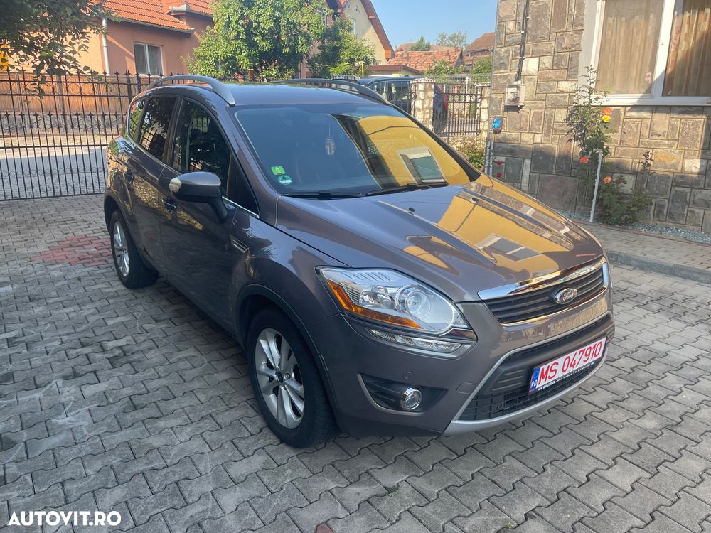 Ford Kuga - 1