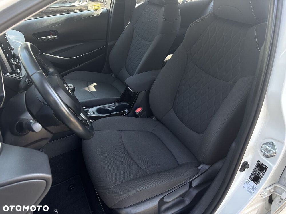 Toyota Corolla - 12