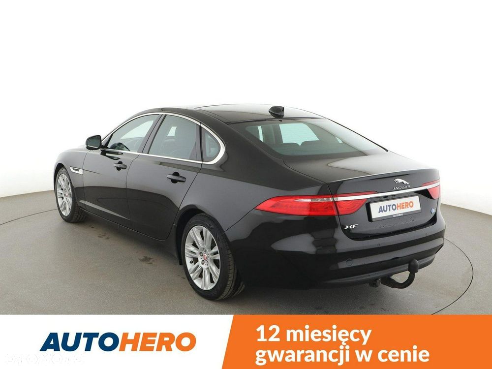 Jaguar XF 2.0 i4D Prestige - 5