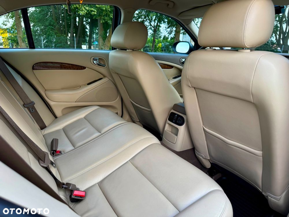 Jaguar S-Type 2.7 V6 D Executive - 28