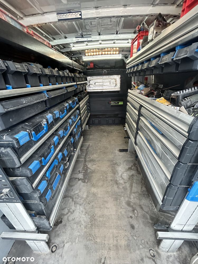 Mercedes-Benz SPRINTER - 17