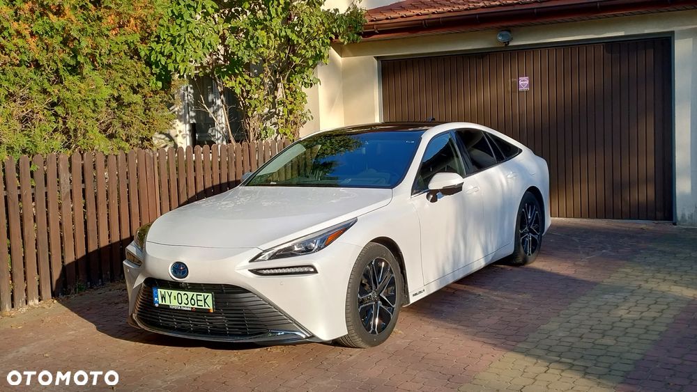 Toyota Mirai Executive - 25