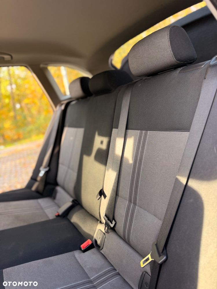 BMW X1 sDrive18d - 31