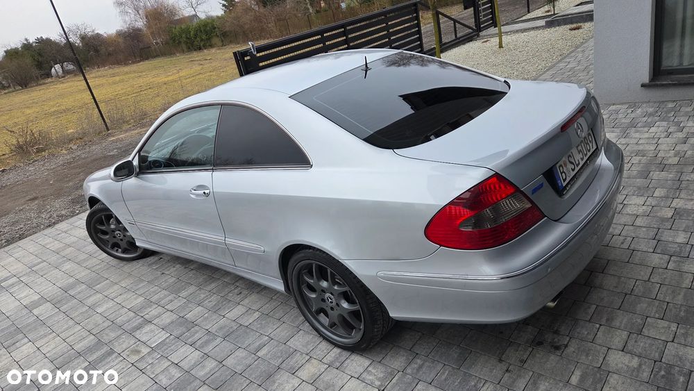 Mercedes-Benz CLK - 19