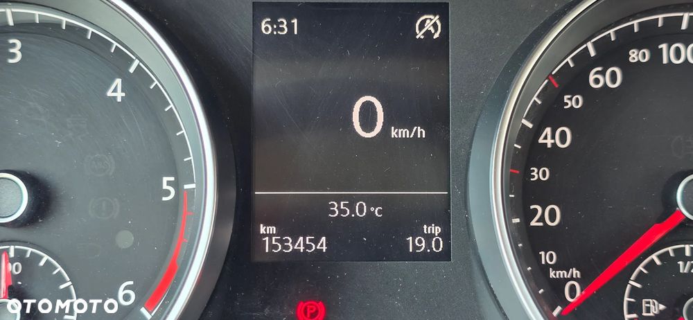Volkswagen Golf 1.6 TDI BlueMotion Technology Comfortline - 13