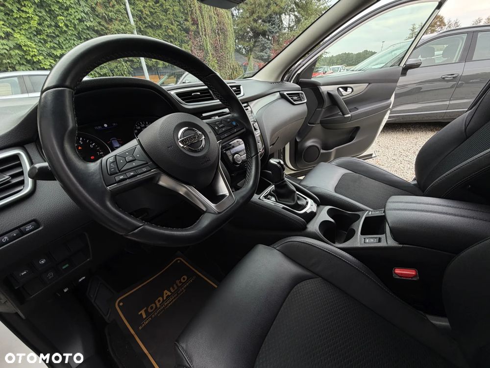 Nissan Qashqai 1.3 DIG-T DCT TEKNA - 19
