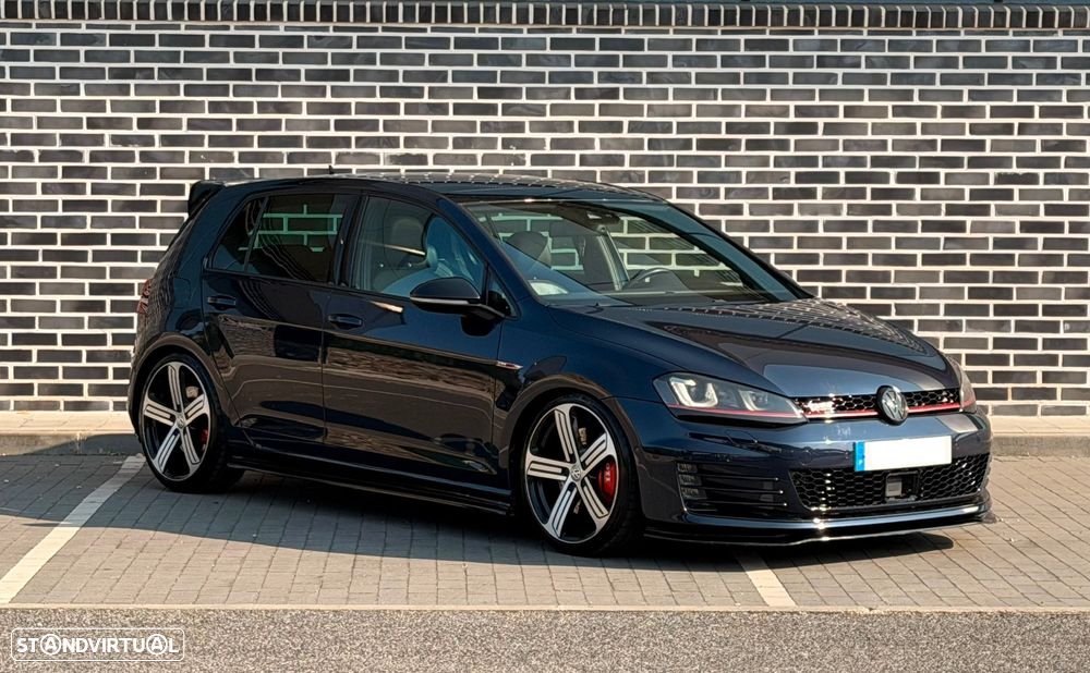 VW Golf GTI Performance BlueMotion DSG - 2