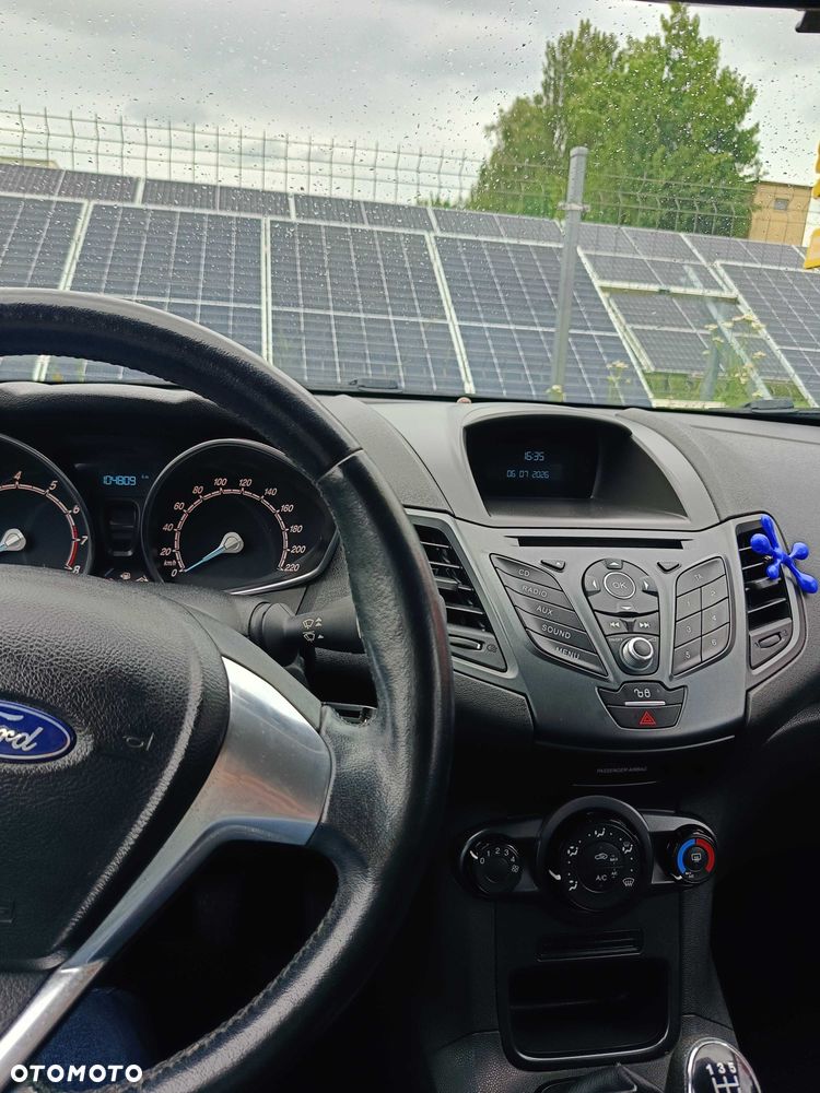 Ford Fiesta - 2
