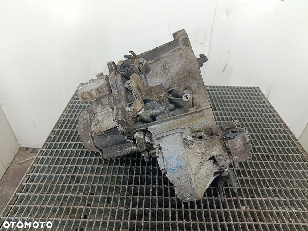 SKRZYNIA BIEGÓW MANUALNA 5 PEUGEOT 207 20DP27 1.6 HDI 90KM - 5
