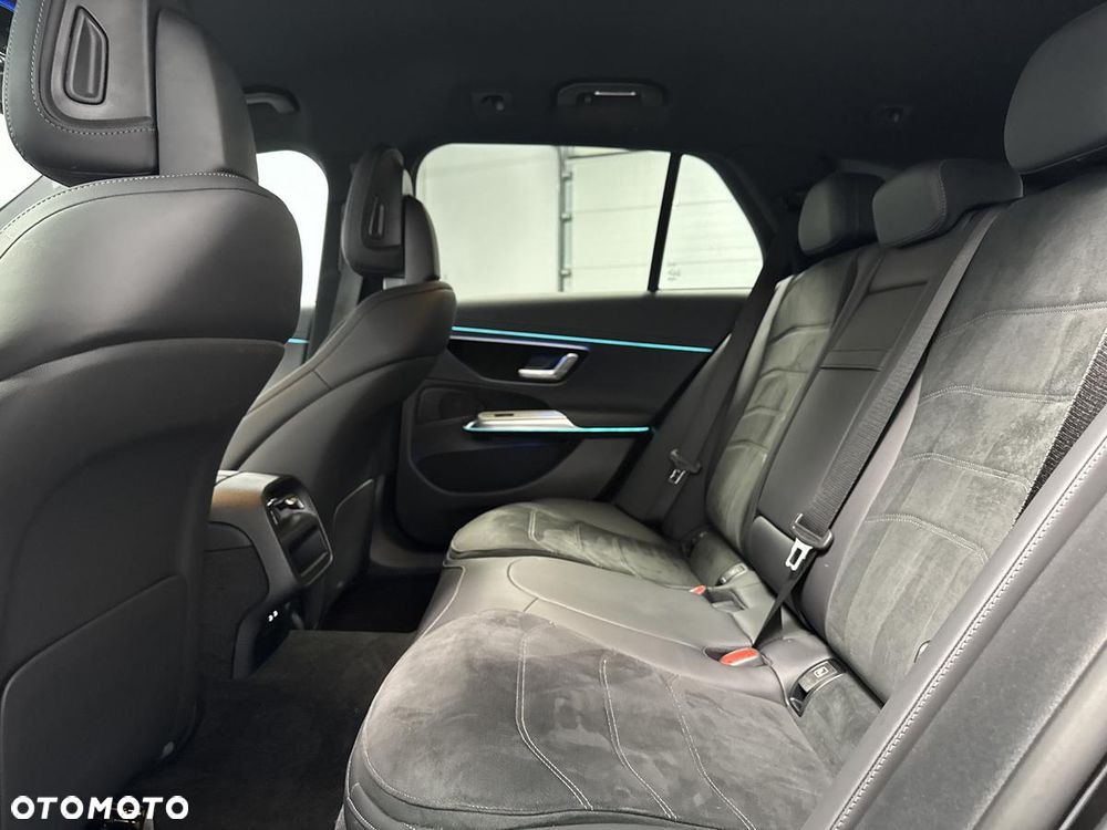 Mercedes-Benz Klasa E 220 d 9G-TRONIC Edition AMG Line - 19