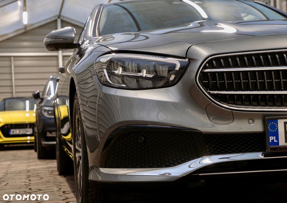 Mercedes-Benz Klasa E - 16