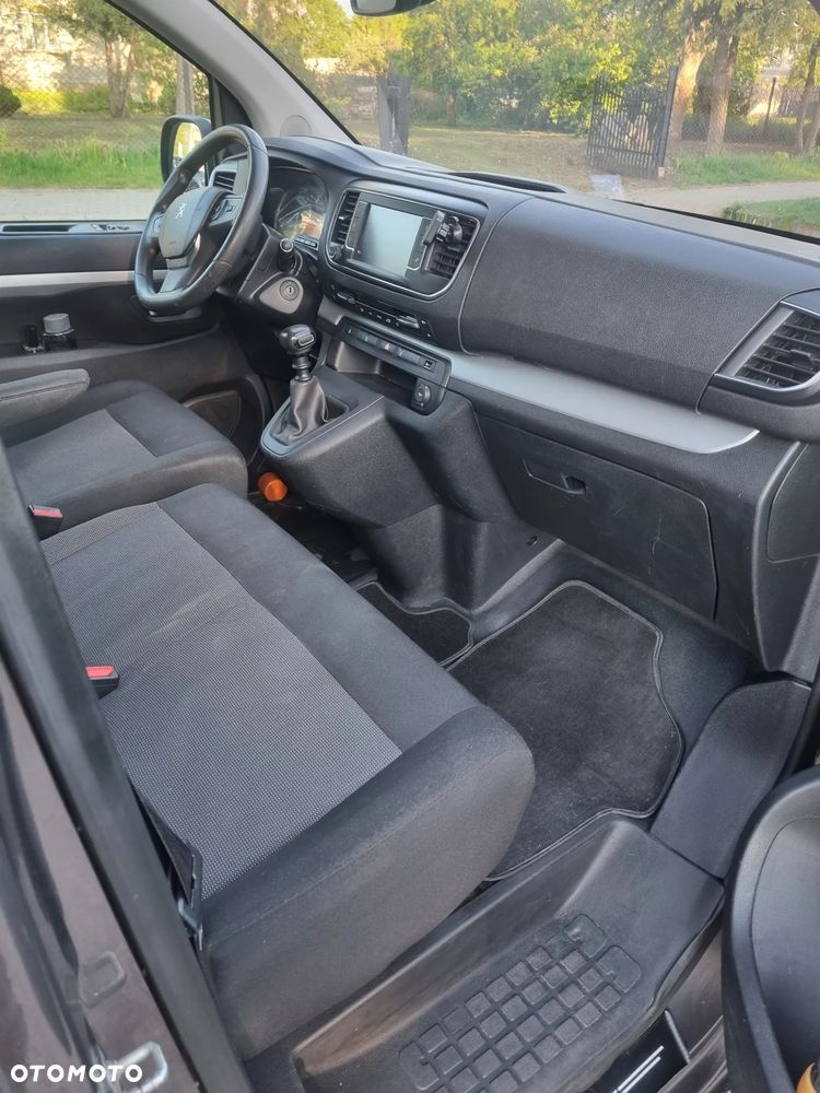 Peugeot Traveller - 5