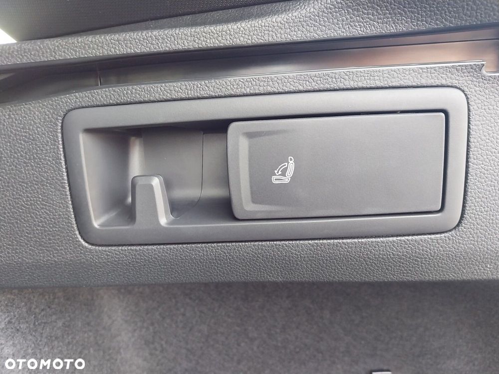 Volkswagen Golf Variant 2.0 TSI 4Motion R - 6