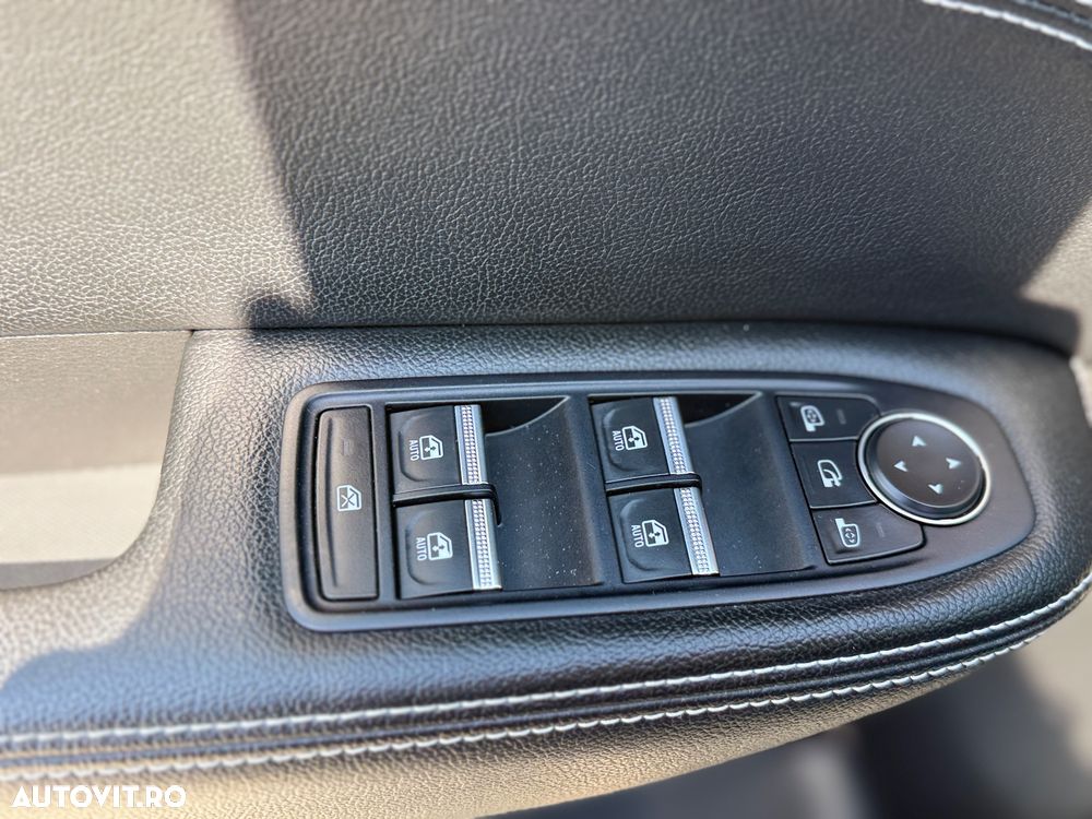 Renault Arkana E-TECH 145 INTENS - 17