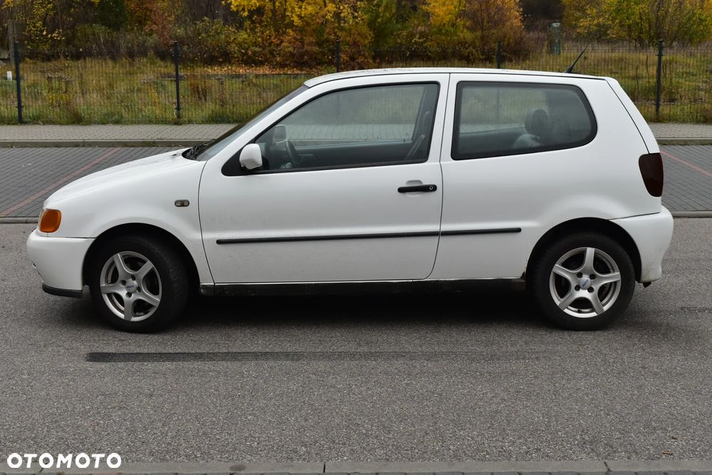 Volkswagen Polo 1997 photo 3
