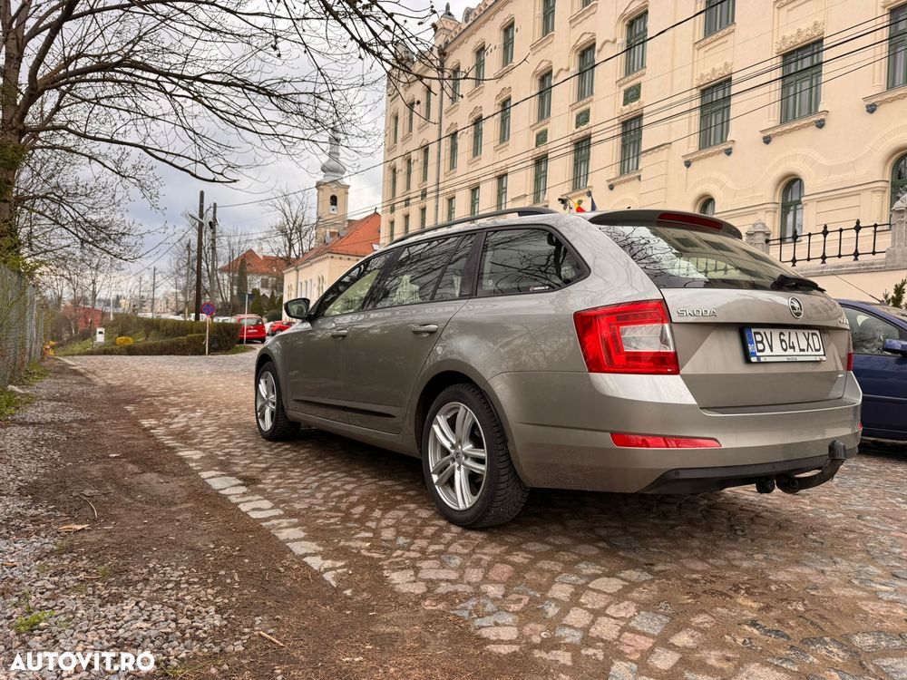 Skoda Octavia 1.6 TDI AMBITION - 5