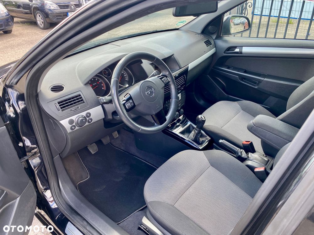 Opel Astra 1.4 Caravan Edition 111 Jahre - 11