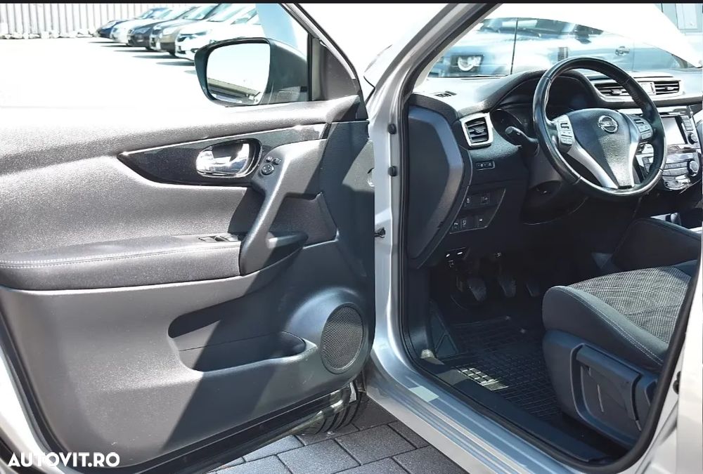 Nissan Qashqai 1.6 DCI N-Connecta - 20