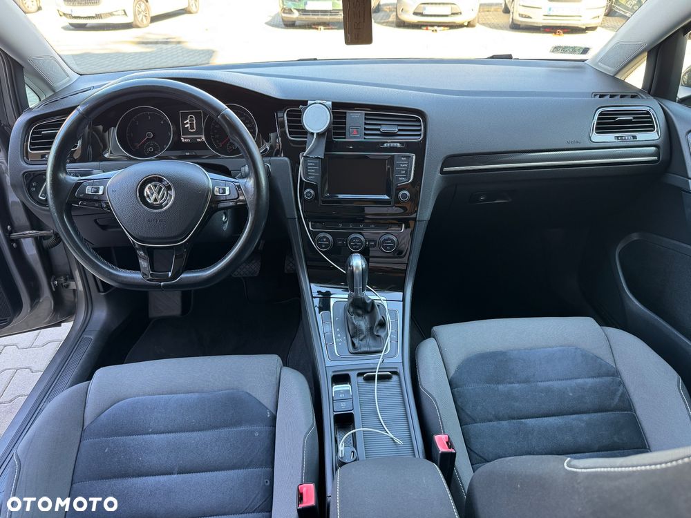 Volkswagen Golf 1.6 TDI BMT Comfortline DSG - 9