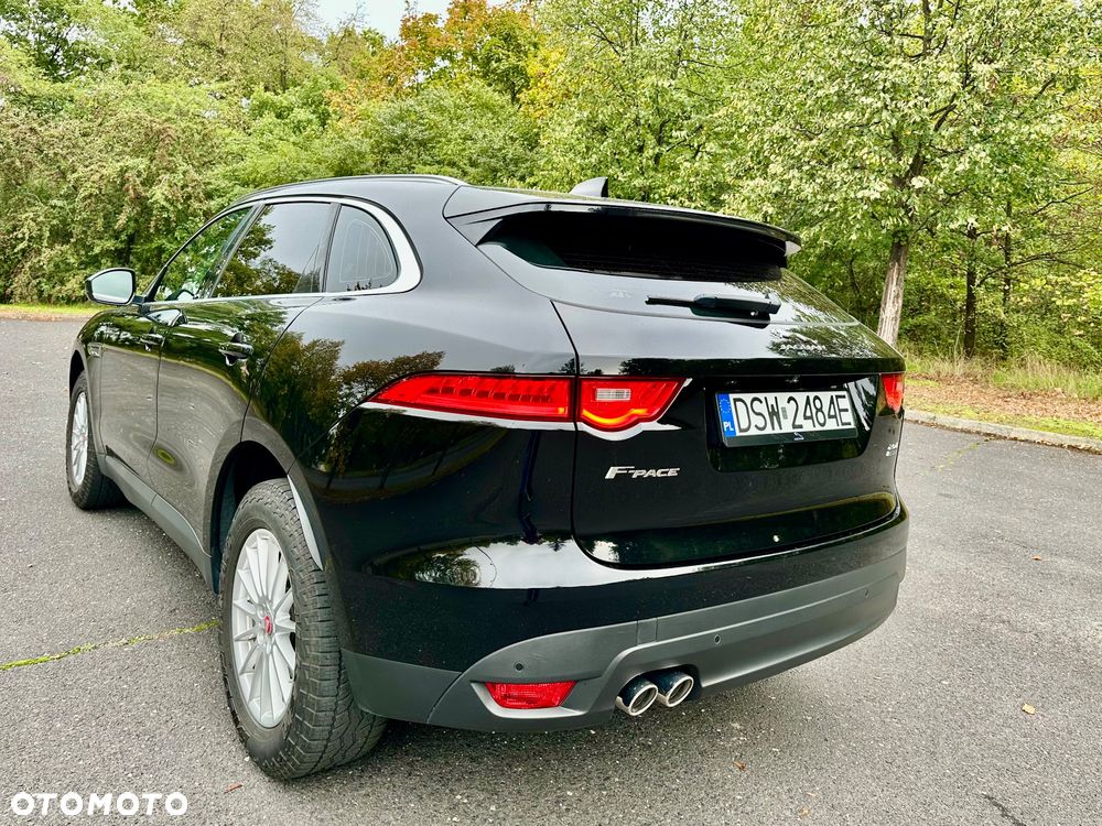 Jaguar F-Pace 2.0 i4D AWD Prestige - 3
