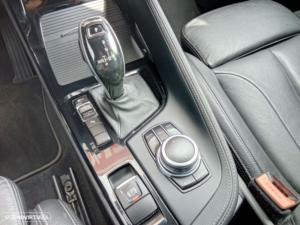BMW X2 18 d sDrive Auto X Pack M - 23