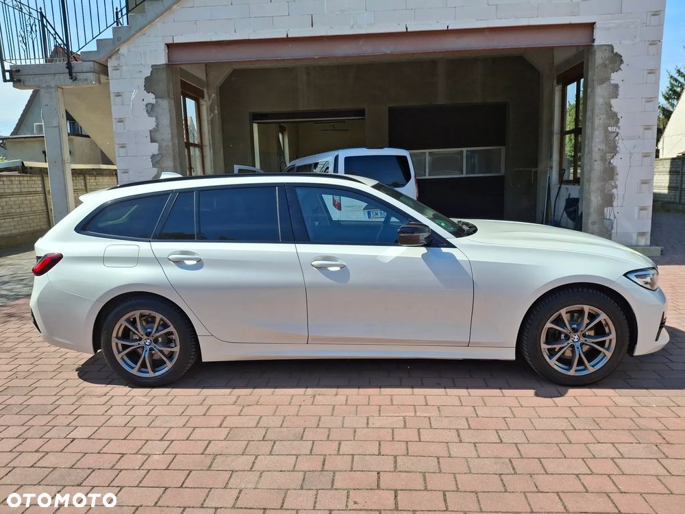 BMW Seria 3 318i - 10