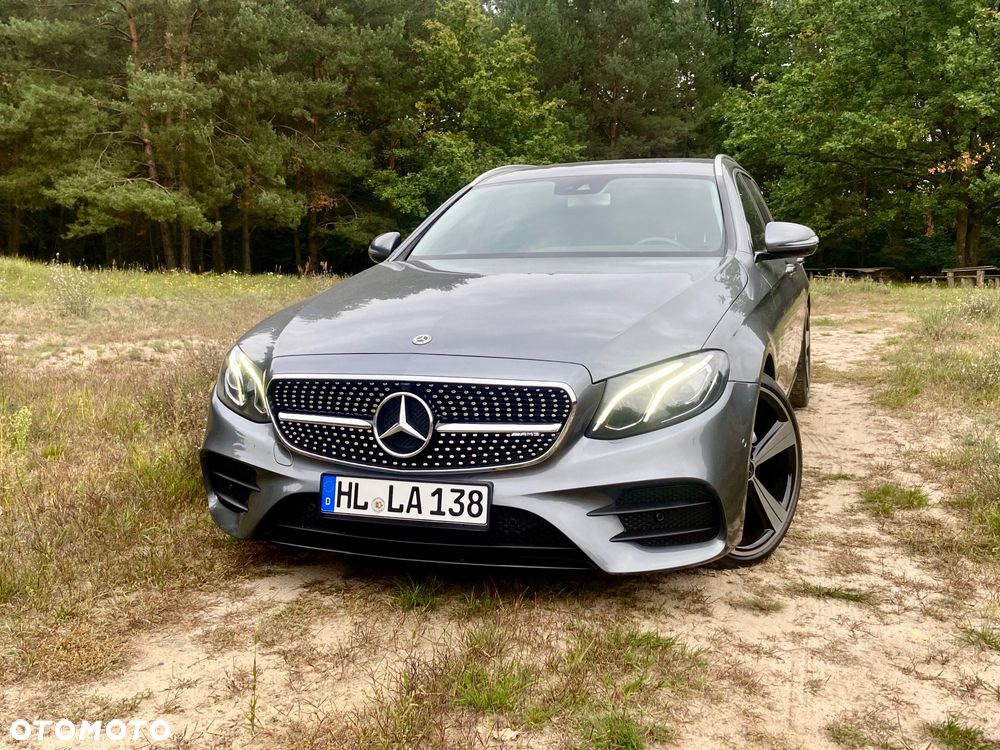 Mercedes-Benz Klasa E 220 d T 9G-TRONIC AMG Line - 1