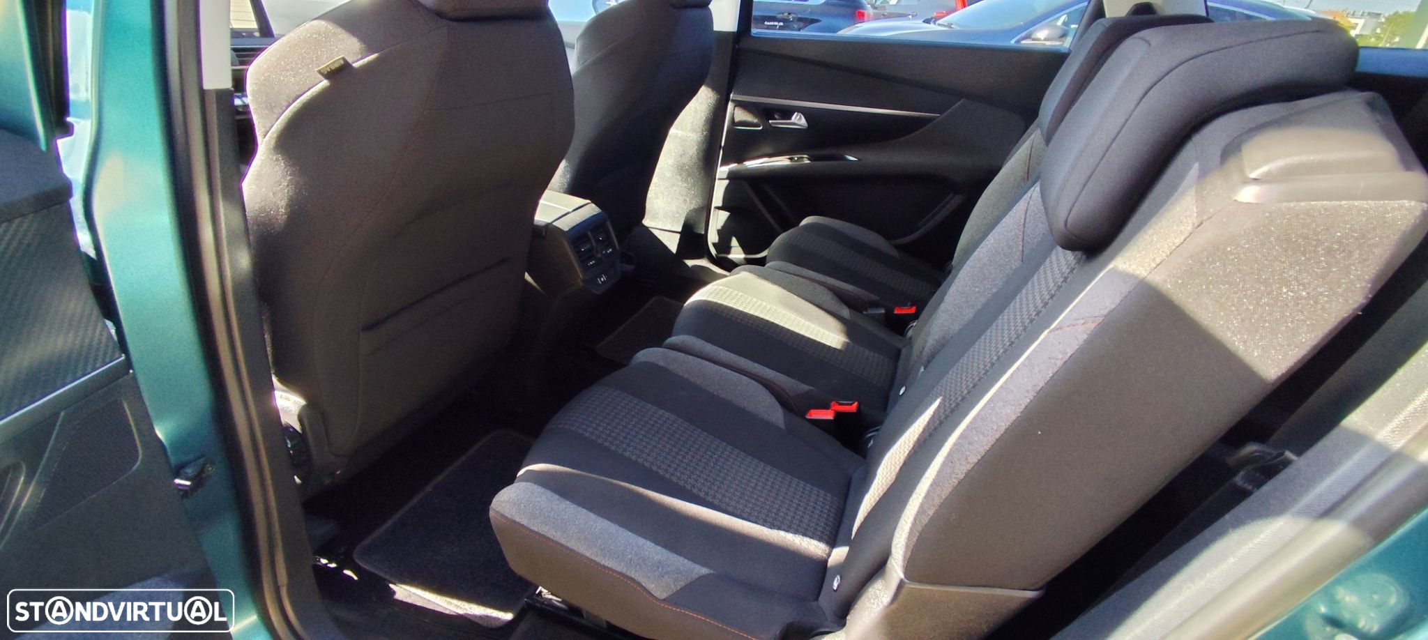 Peugeot 5008 1.6 BlueHDi Allure EAT6 - 24
