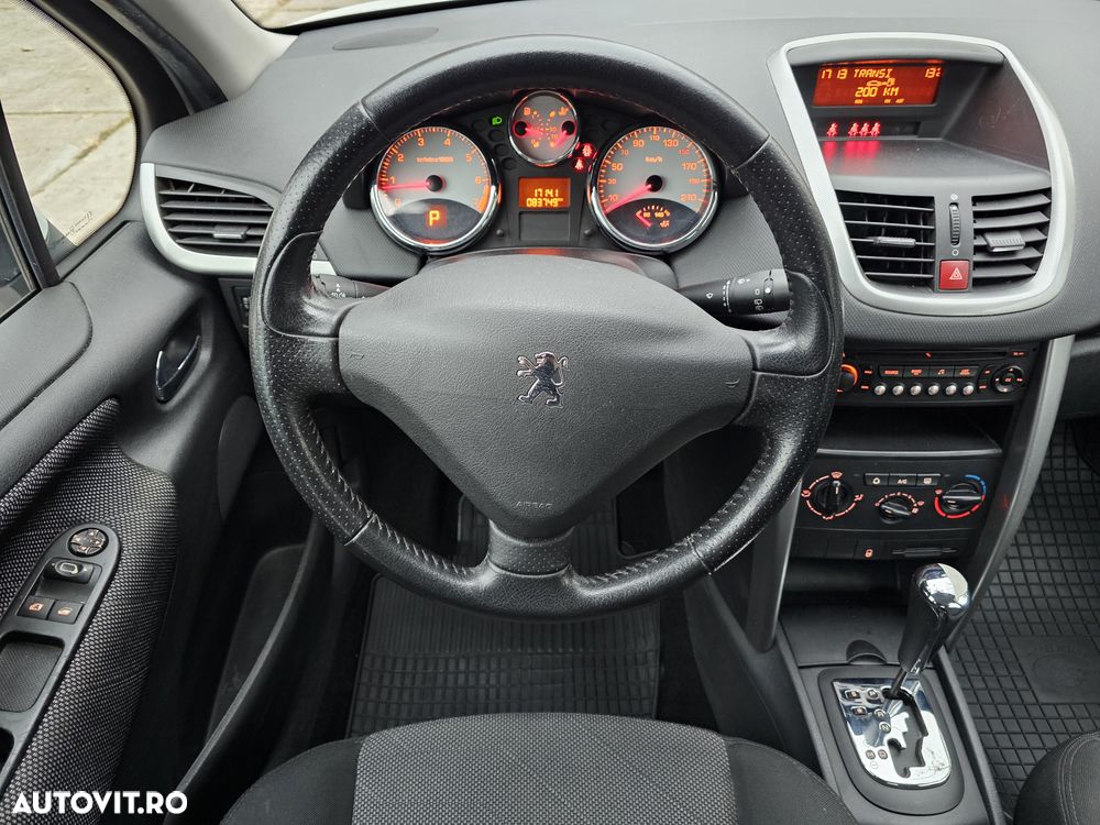 Peugeot 207 - 7