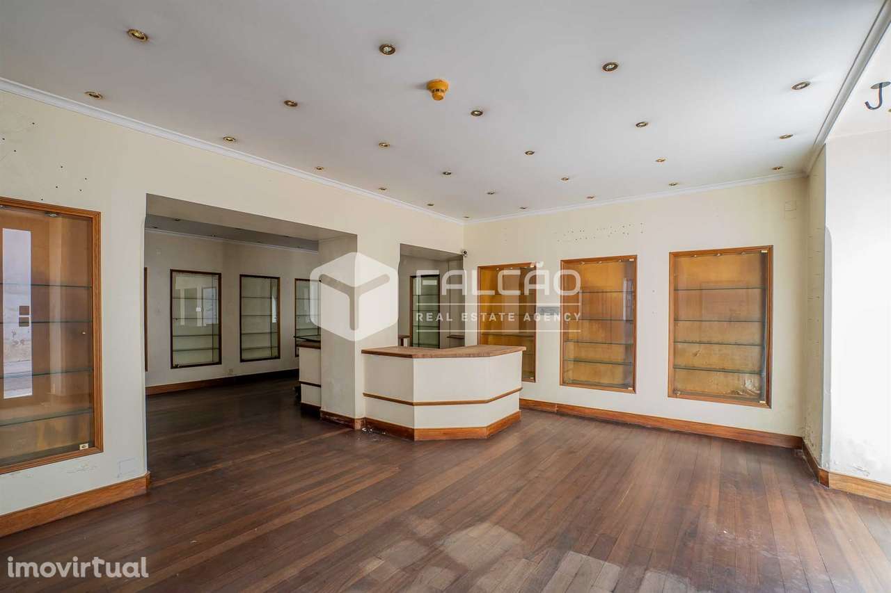 Loja T7+3 Arrendamento em Santarém (Marvila), Santa Iria da Ribeira de - Grande imagem: 4/34