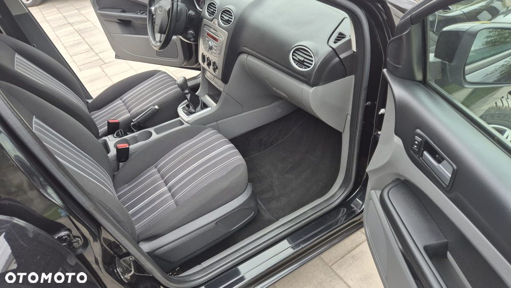 Ford Focus 1.6 16V Black Magic - 15