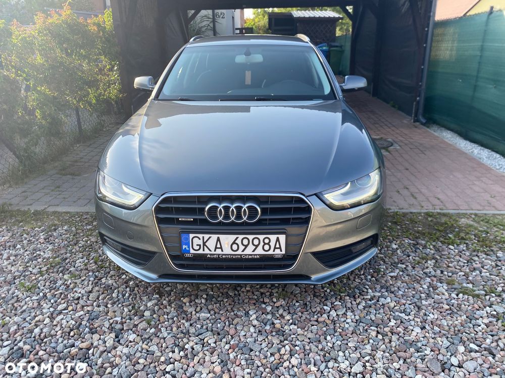 Audi A4 - 1