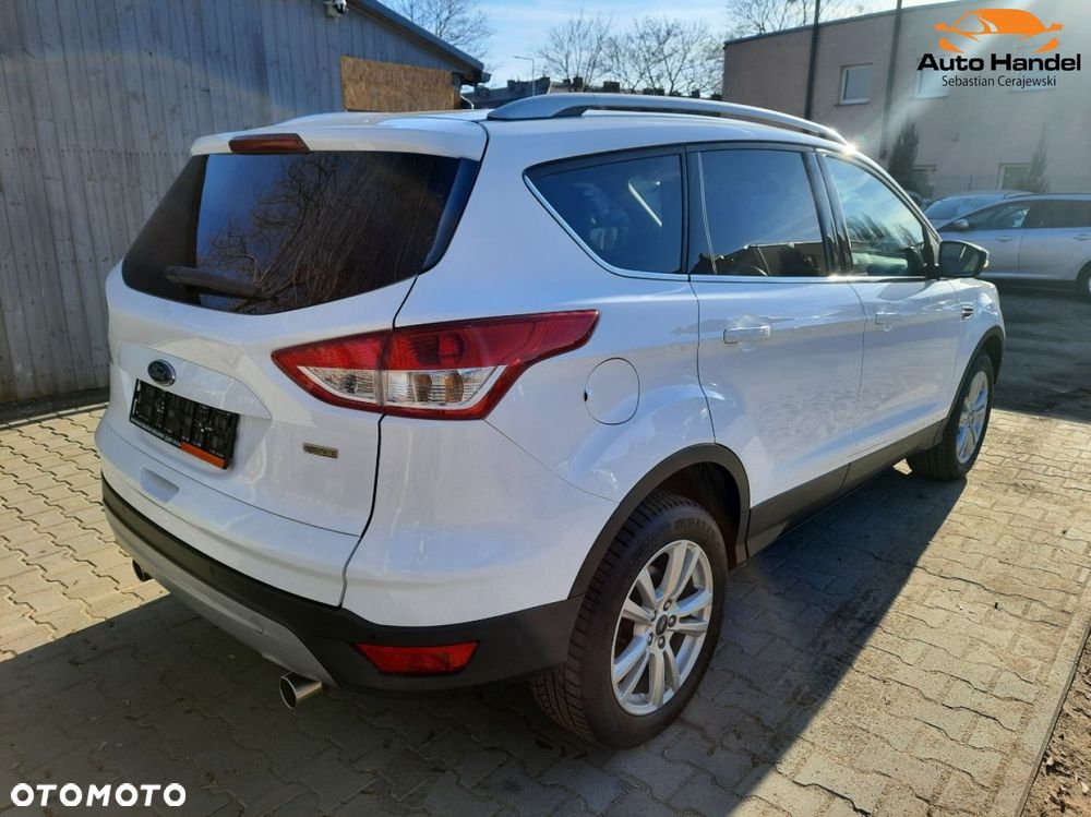 Ford Kuga 1.5 EcoBoost 2x4 Titanium - 13