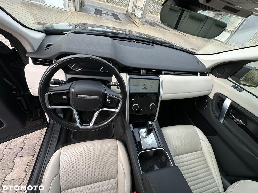 Land Rover Discovery Sport - 10