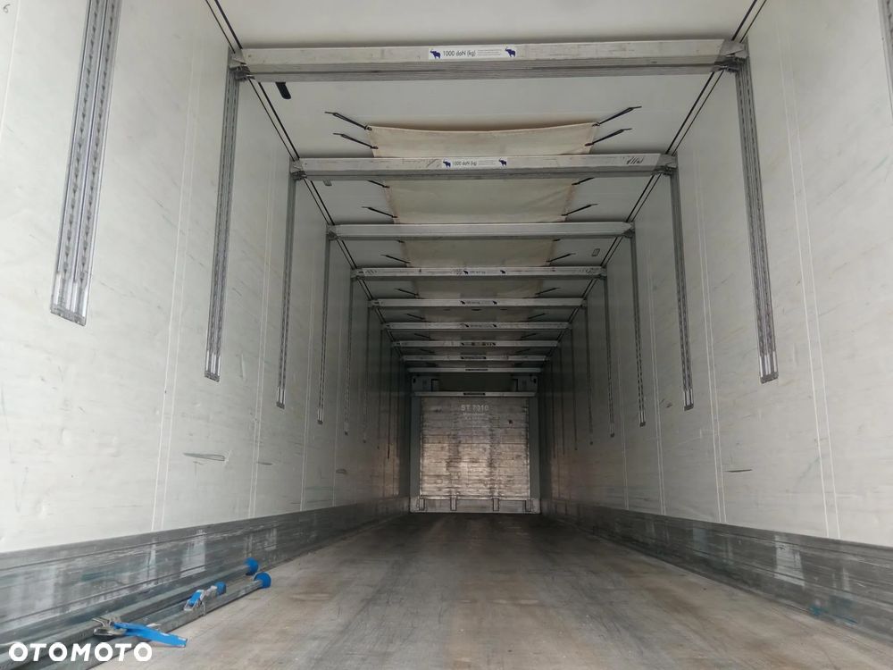 Schmitz Cargobull SKO 24L - 4