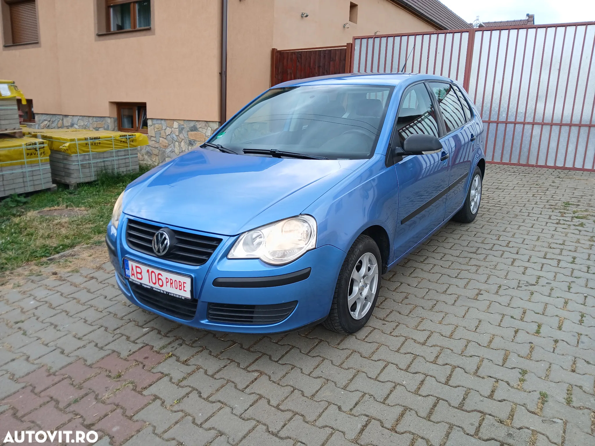 Volkswagen Polo 1.4 Comfortline - 2
