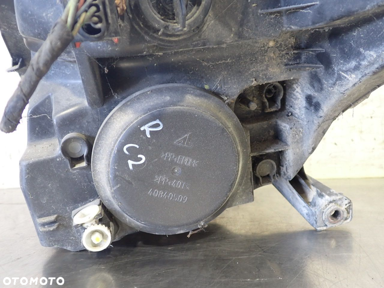 LAMPA PRAWA PRZEDNIA CITROEN C2 1.4 9680128180 - 4