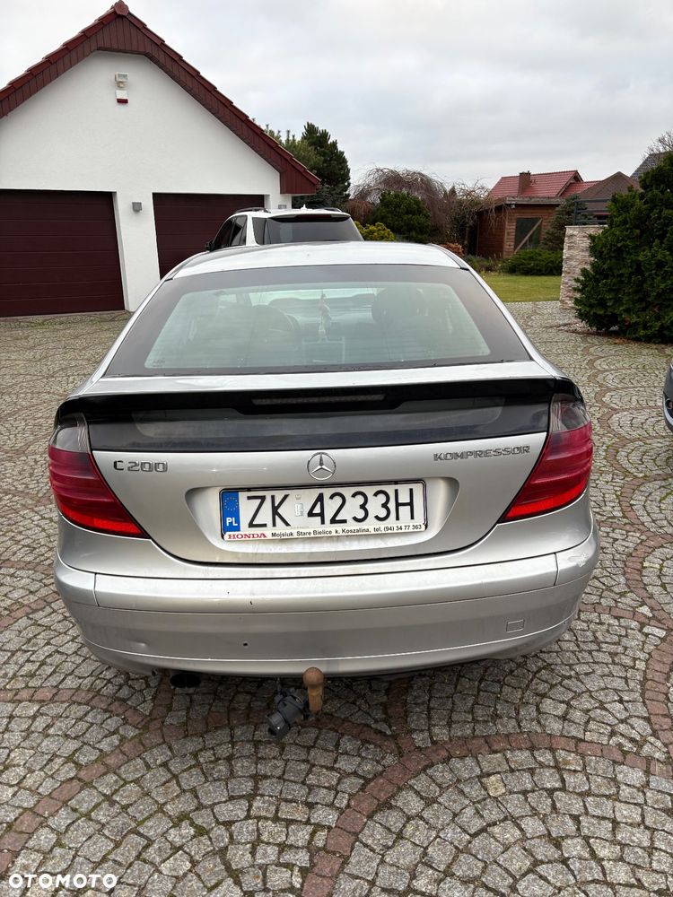 Mercedes-Benz Klasa C 200 Kompressor Sportcoupe - 8