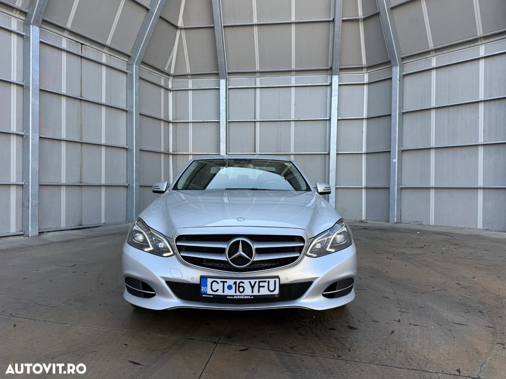 Mercedes-Benz E 250 BlueTEC 4Matic 7G-TRONIC Elegance - 4