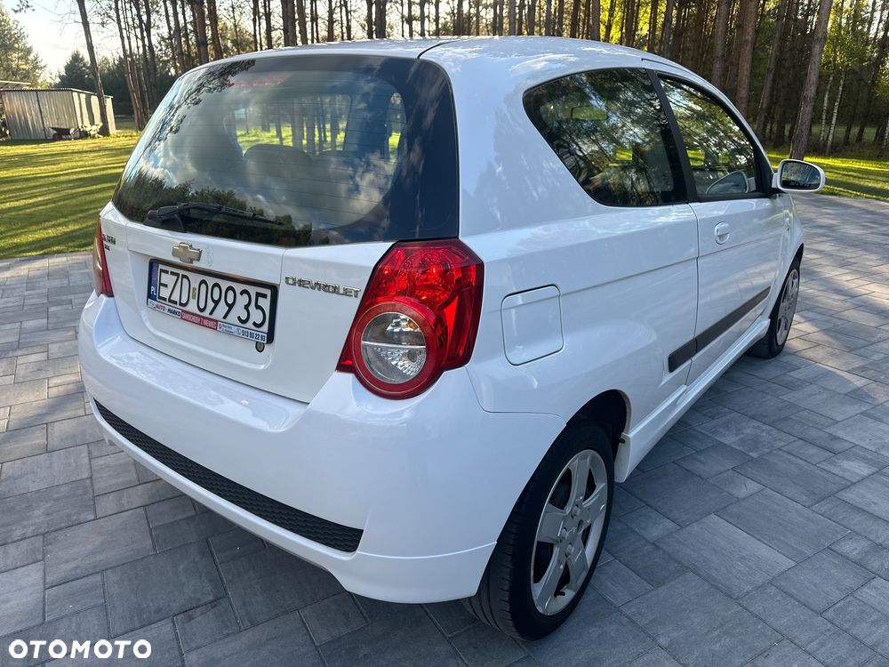 Chevrolet Aveo 1.2 LS - 15