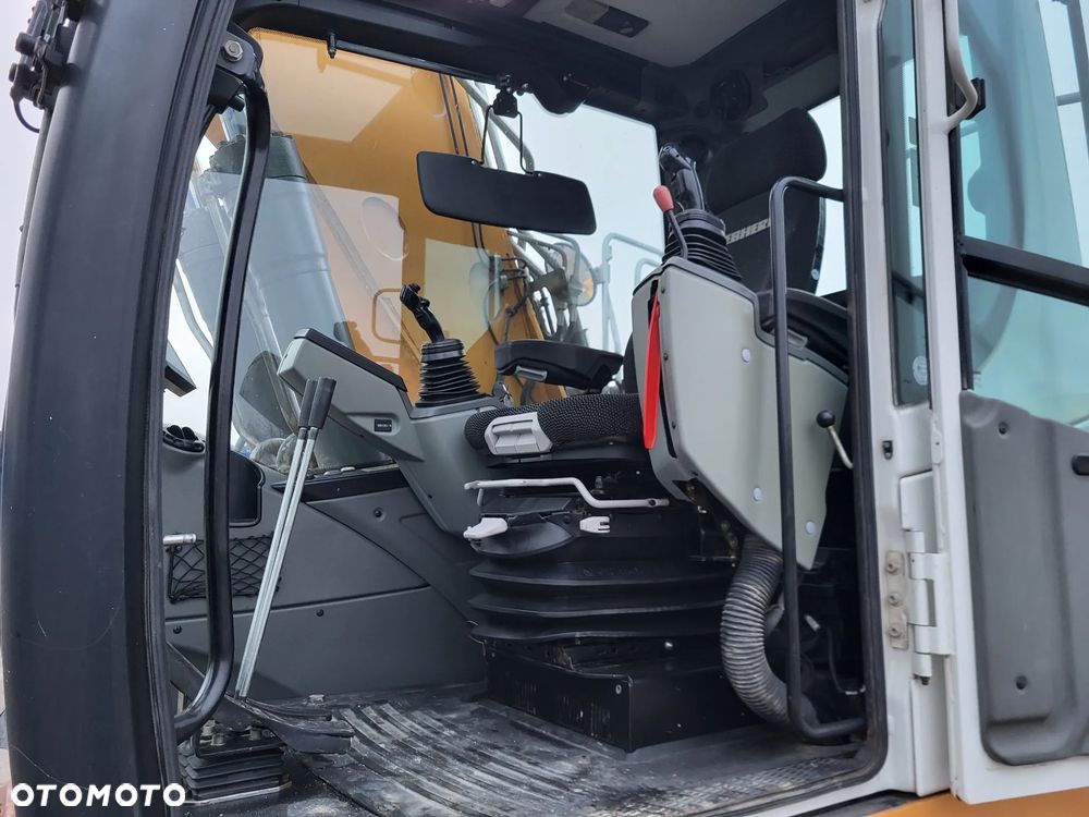 Liebherr R 922 LC z Niemiec - 13
