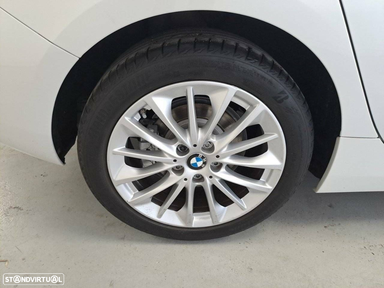 BMW 116 d Corporate Edition Auto - 11