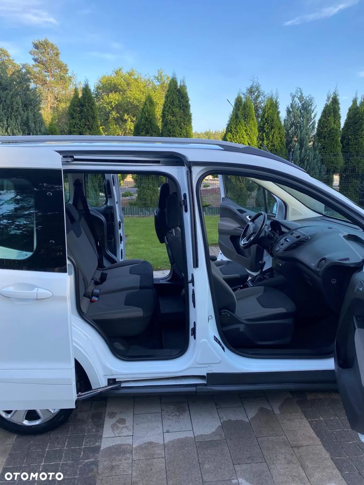 Ford Tourneo Courier 1.5 TDCi Trend - 8