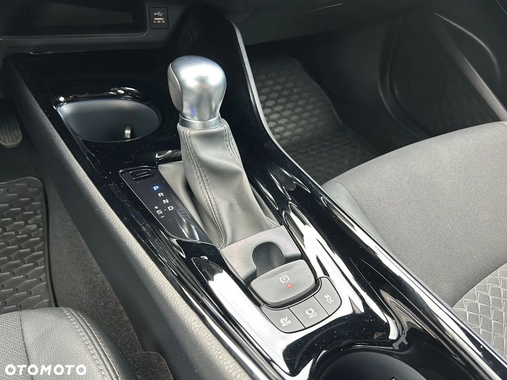 Toyota C-HR 2.0 Hybrid Style - 32
