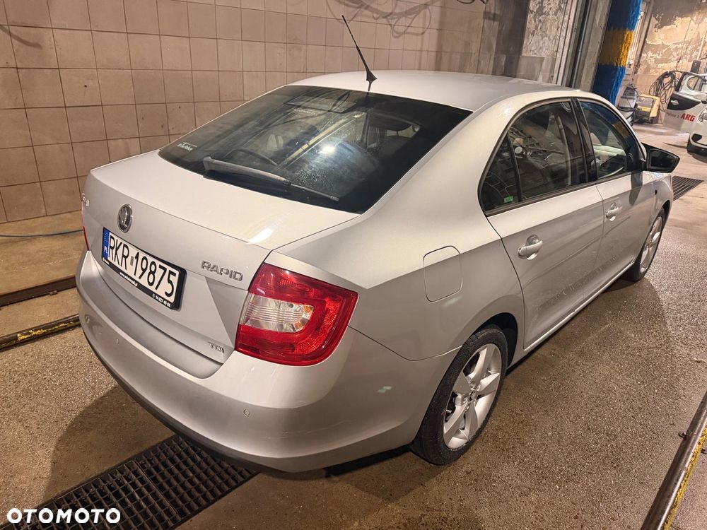 Skoda RAPID 1.6 TDI DPF Elegance - 30