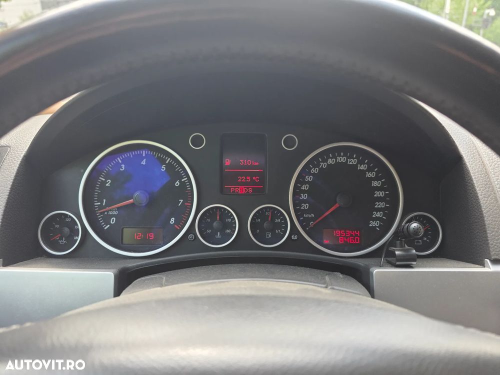 Volkswagen Touareg 3.2 V6 Automatik - 16