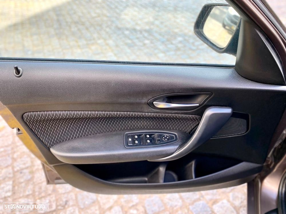 BMW 116 d EDynamics Line Sport - 10