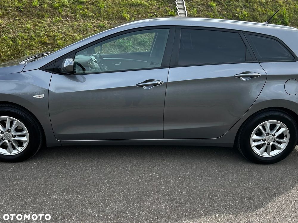 Hyundai i30 i30cw 1.4 Trend - 6