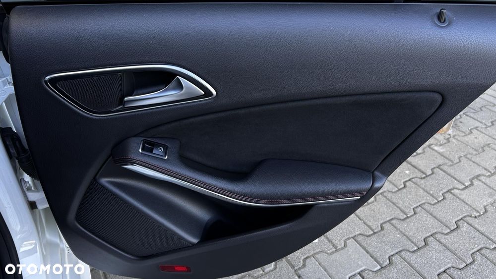 Mercedes-Benz CLA - 28