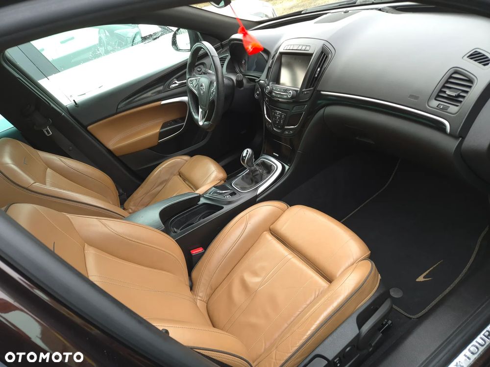 Opel Insignia 2.0 T Cosmo 4x4 S&S - 12